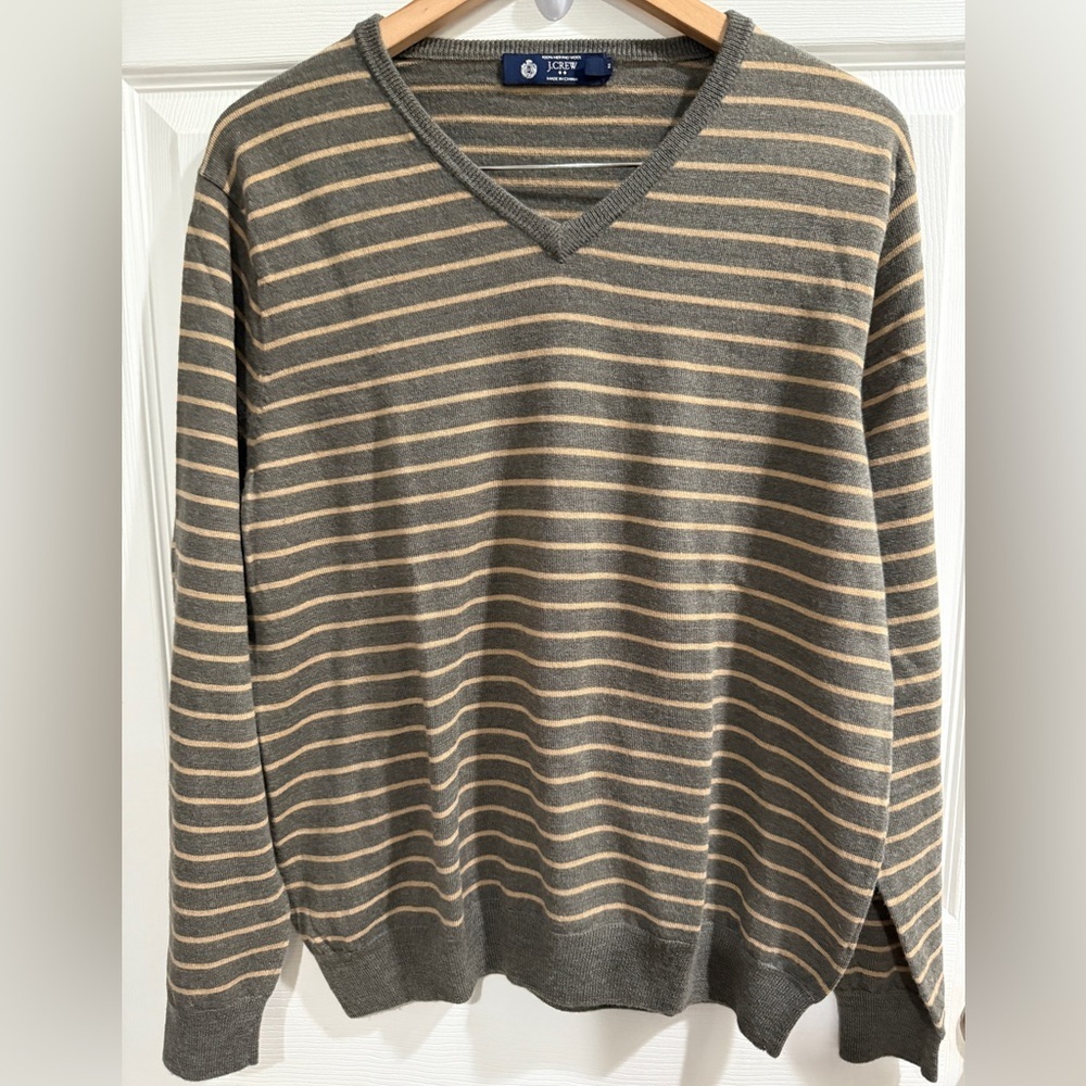 J. Crew Men's 100% Merino Wool V-Neck Sweater in Gray and Tan Stripes yacht club